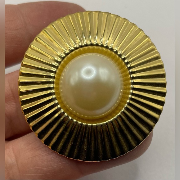 3 for $30 Vintage Gold Tone Scarf Ring with Faux Cabochon Pearl Center - Picture 6 of 8